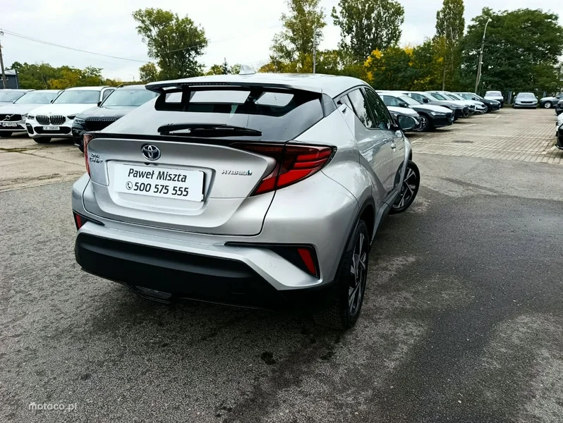 Toyota C-HR AX10 11