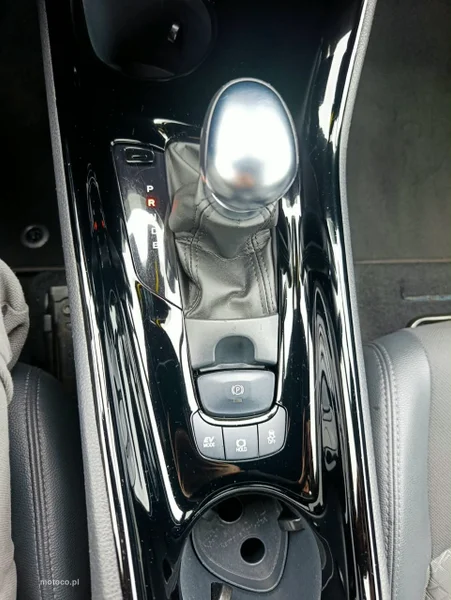 Toyota C-HR AX10 14