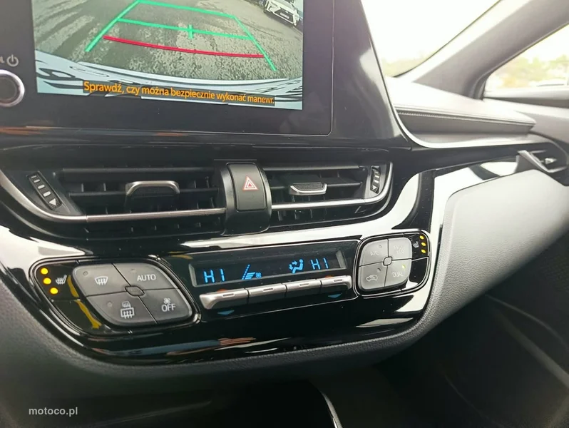 Toyota C-HR AX10 37