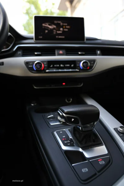 Audi A4 B9 22