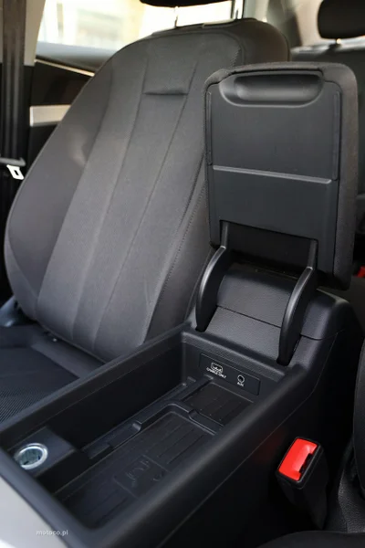 Audi A4 B9 24