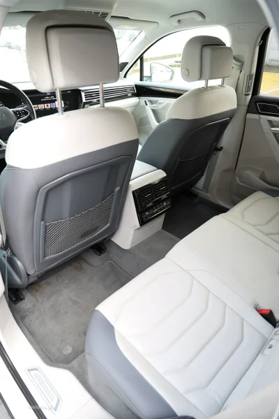 Volkswagen Touareg CR 28