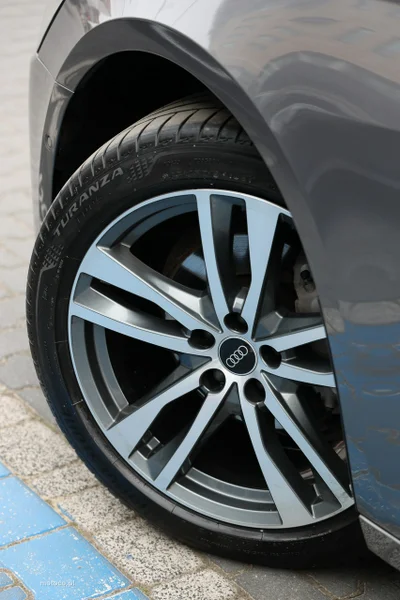 Audi A6 C8 12
