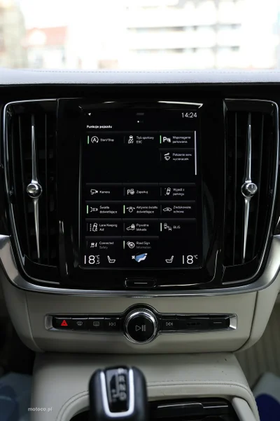 Volvo S90 20