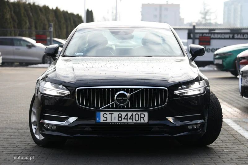 Volvo S90 4
