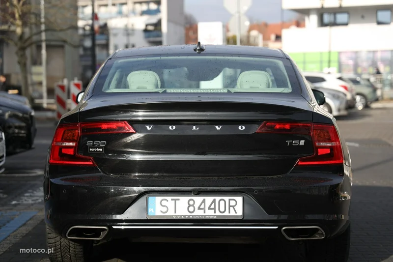 Volvo S90 7