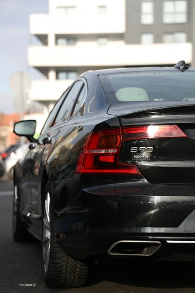 Volvo S90 8