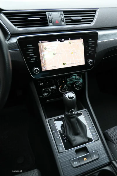 Skoda Superb III 22