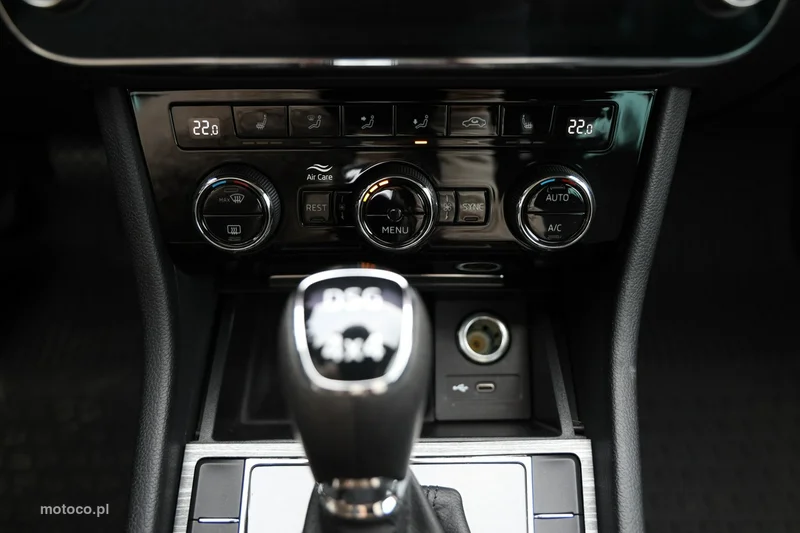 Skoda Superb III 23