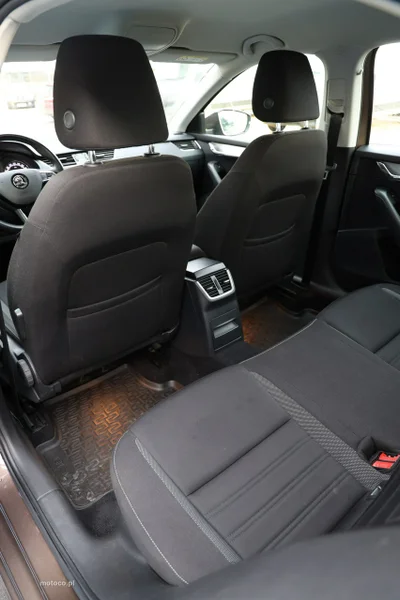 Skoda Octavia III 26