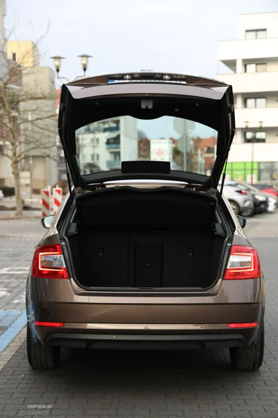Skoda Octavia III 32