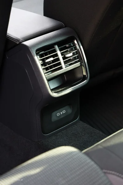 Skoda Octavia IV 36