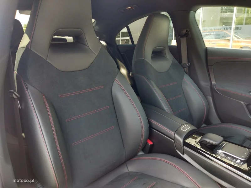 Mercedes-Benz CLA C118 CLA 200 32