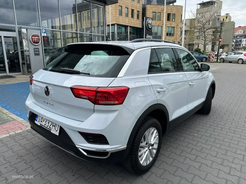 Volkswagen T-Roc A1 6