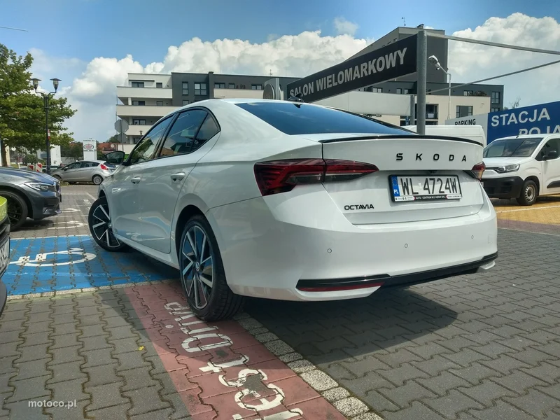 Skoda Octavia IV 5