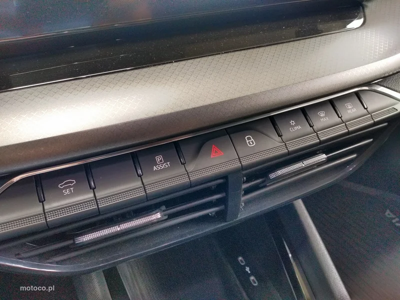 Skoda Octavia IV 13