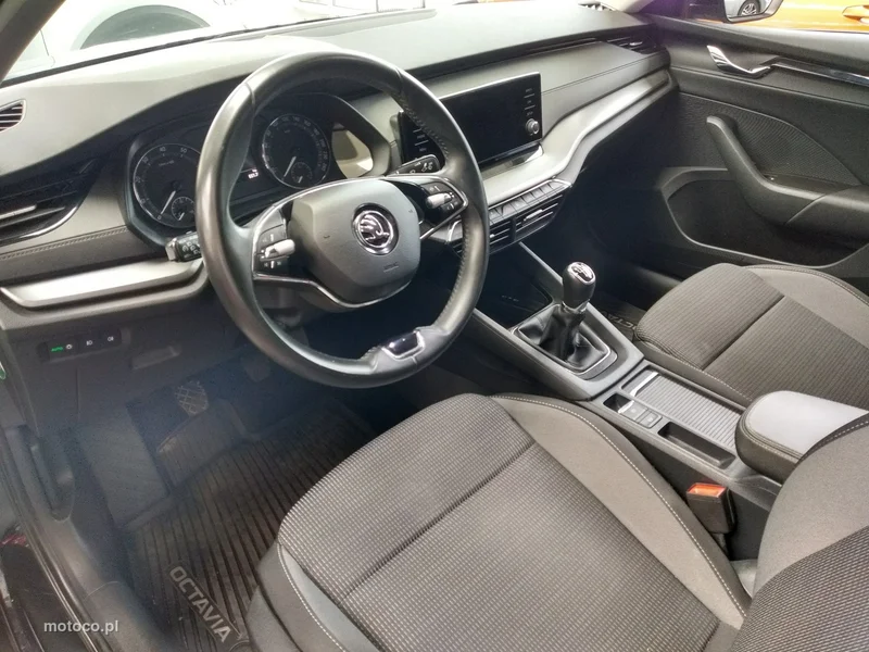 Skoda Octavia IV 5