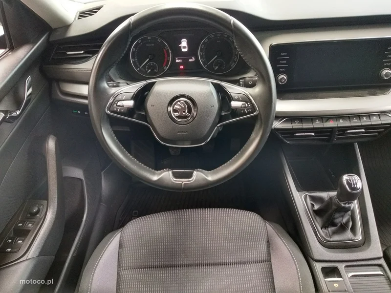 Skoda Octavia IV 6
