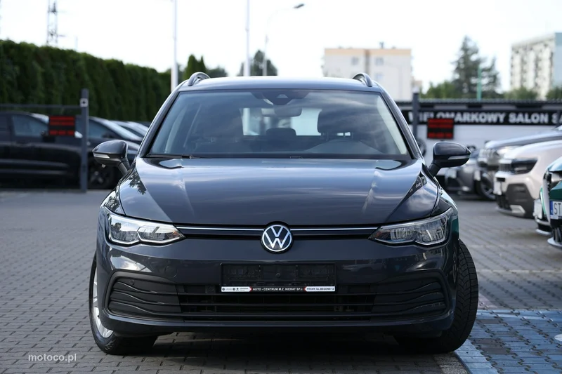 Volkswagen Golf VIII 3