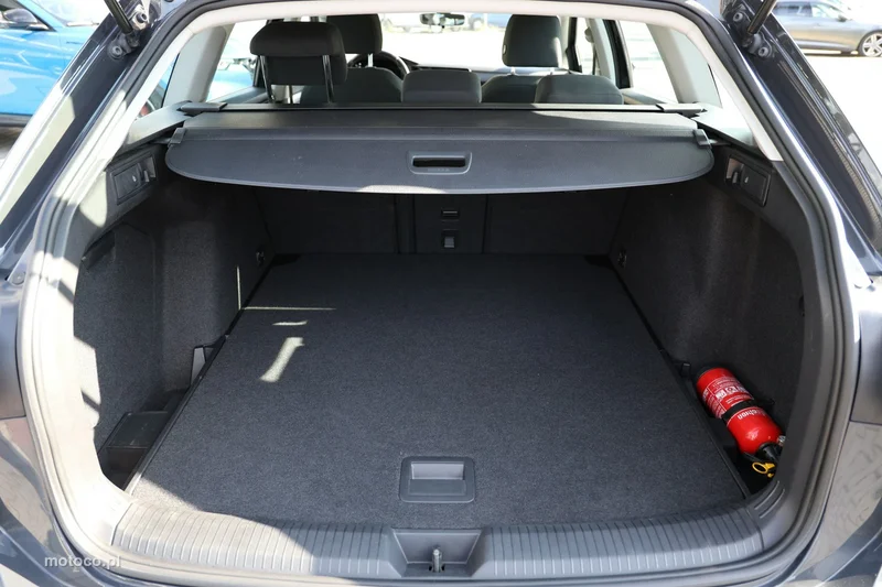 Volkswagen Golf VIII 31