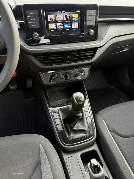 Skoda Fabia IV 19