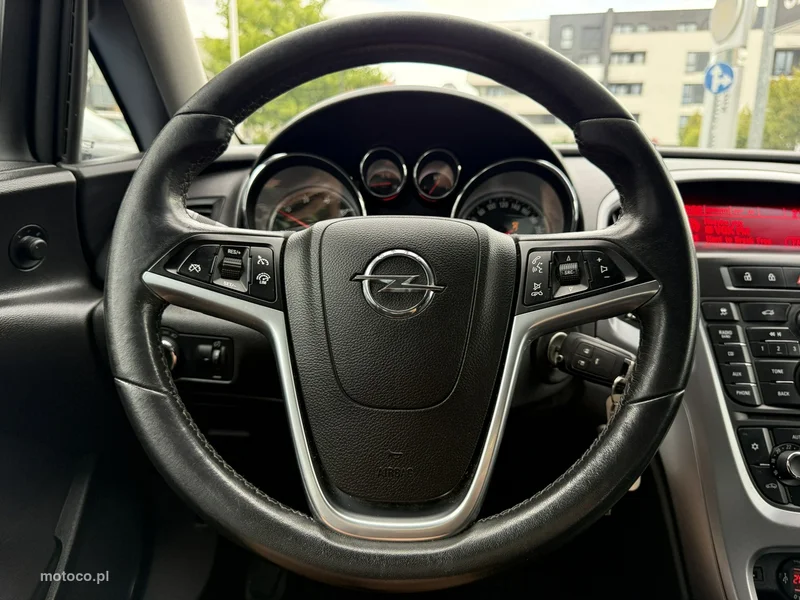 Opel Astra J 13