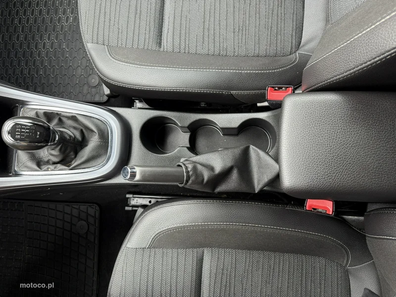 Opel Astra J 16