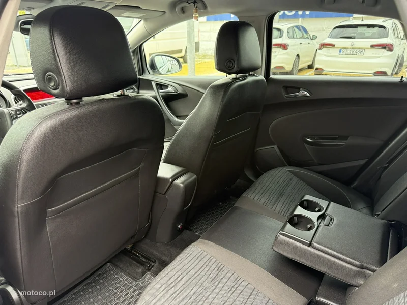 Opel Astra J 21