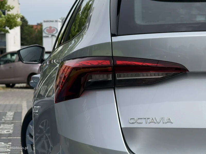 Skoda Octavia IV 10