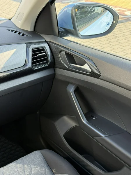Volkswagen T-Cross C1 37
