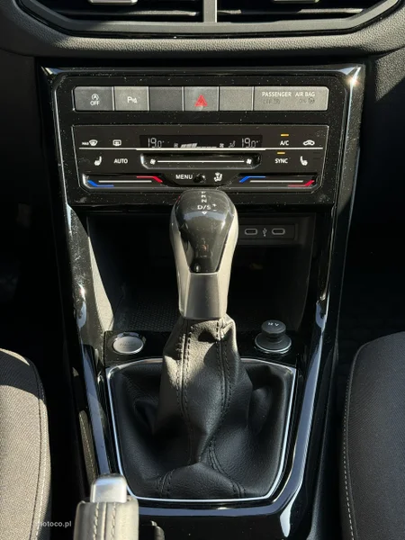Volkswagen T-Cross C1 38