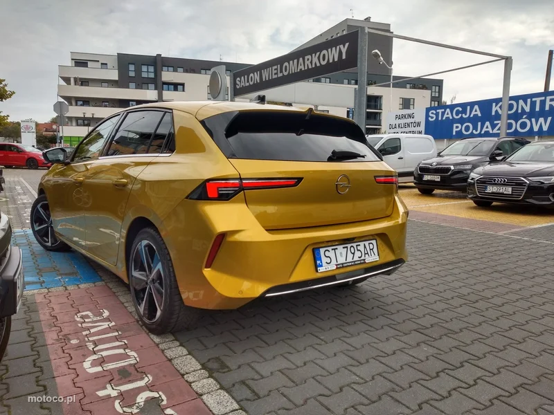 Opel Astra L 5