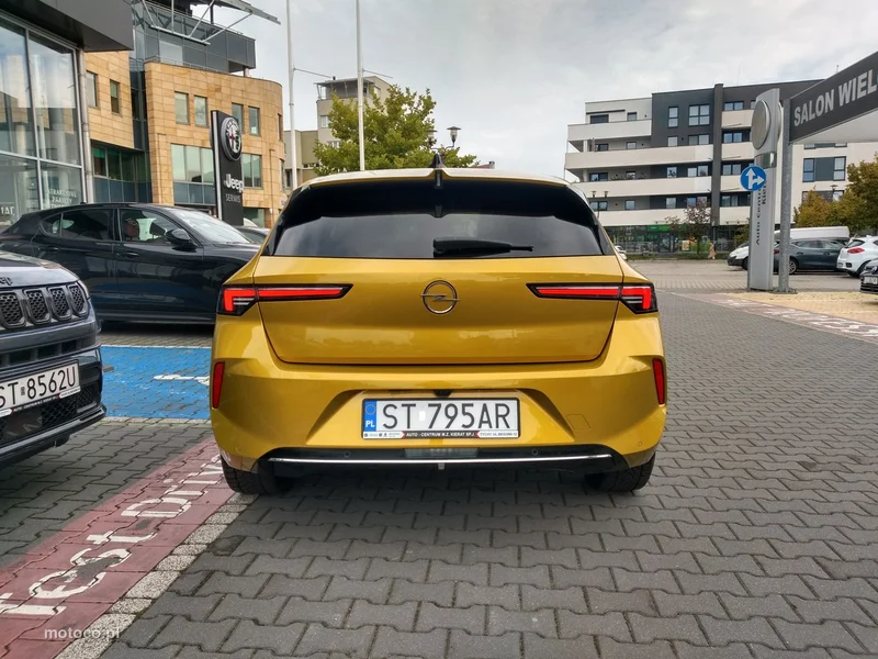 Opel Astra L 6