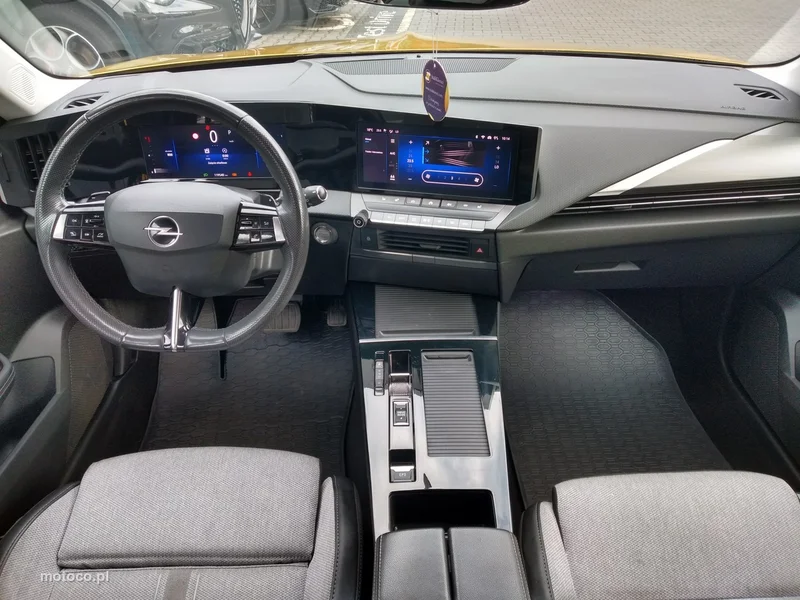 Opel Astra L 10