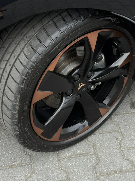 Cupra Leon 7