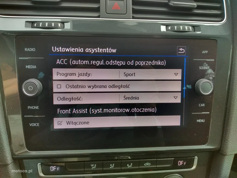 Volkswagen Golf VII 20