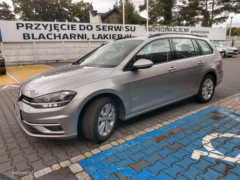 Volkswagen Golf VII 4