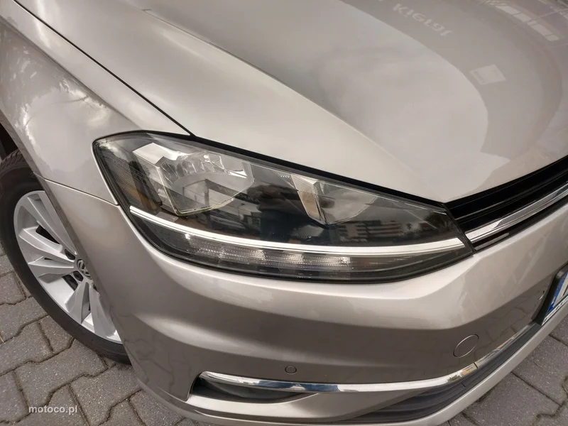 Volkswagen Golf VII 37