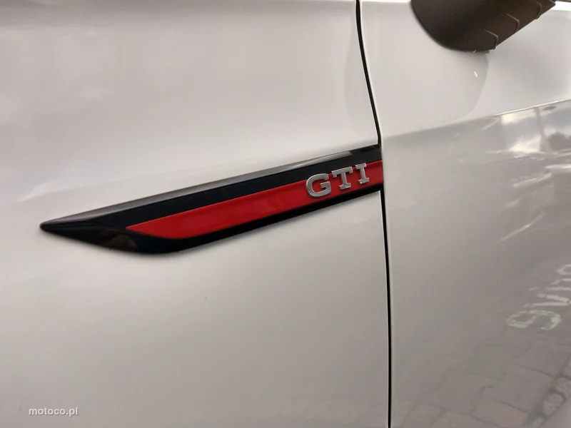 Volkswagen Golf VIII 40