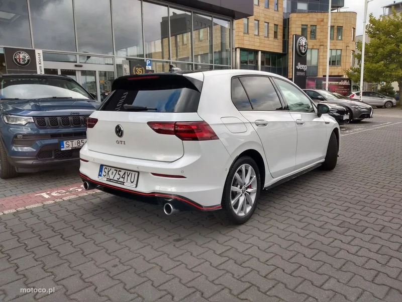 Volkswagen Golf VIII 7