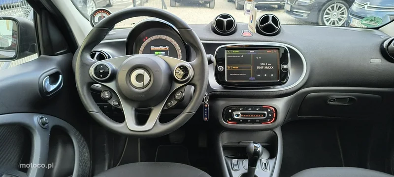 Smart ForFour 8