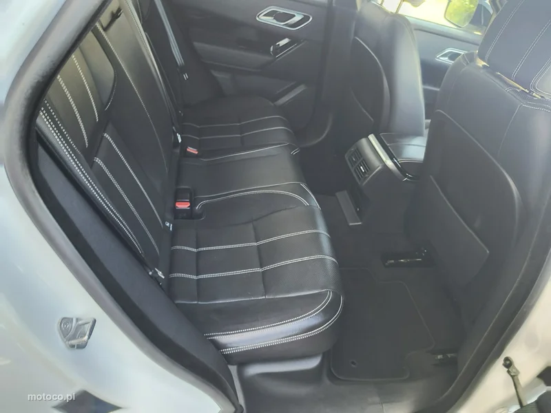 Land Rover Range Rover Velar 12