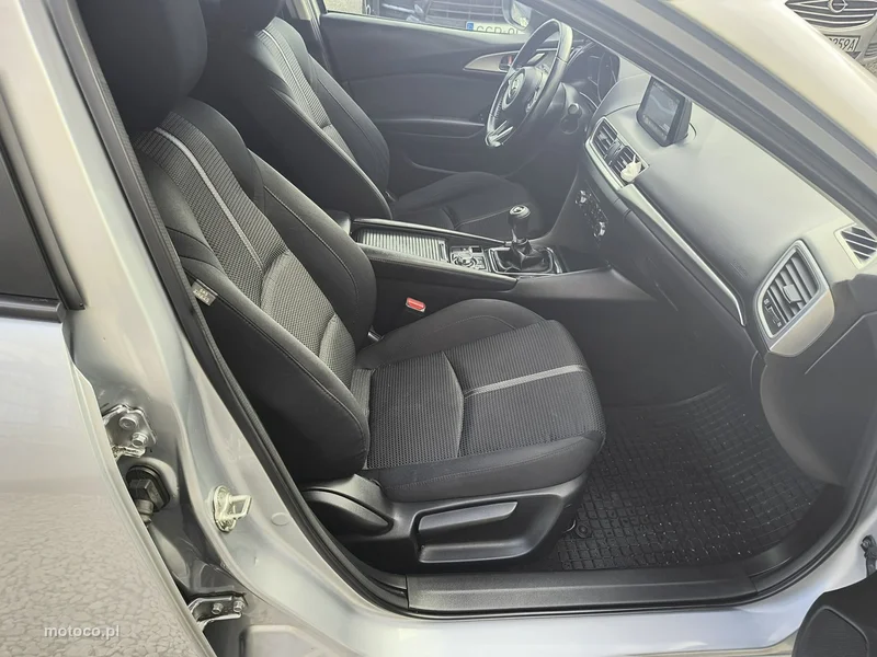 Mazda 3 16