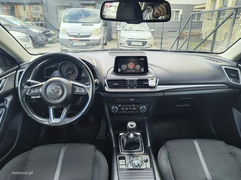Mazda 3 7