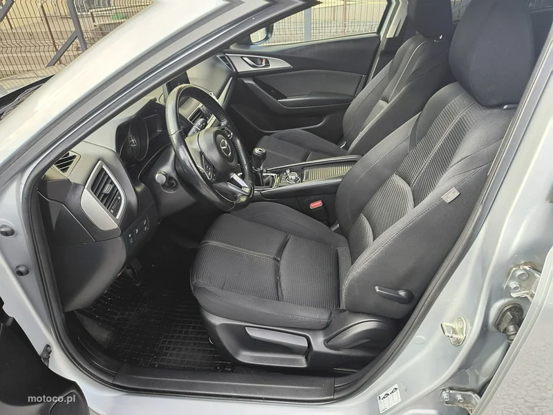 Mazda 3 9