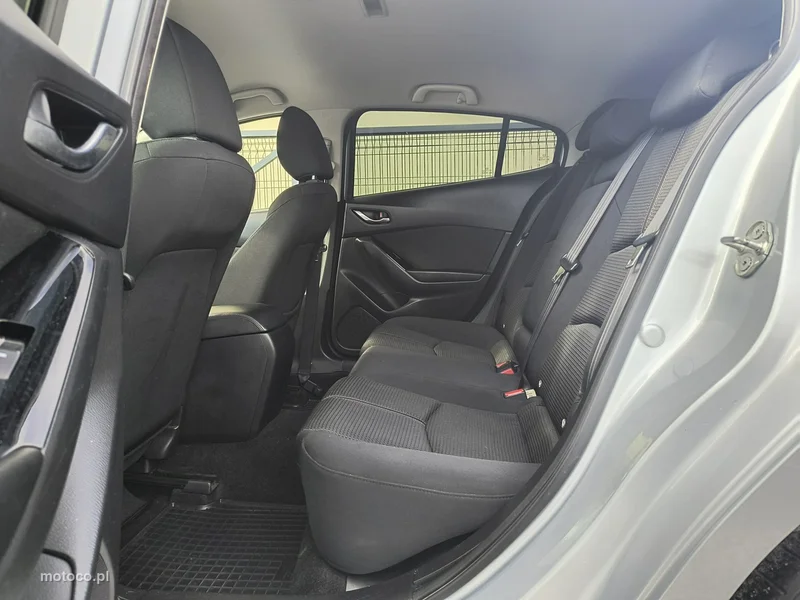 Mazda 3 10