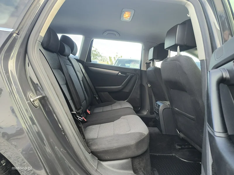 Volkswagen Passat B7 15