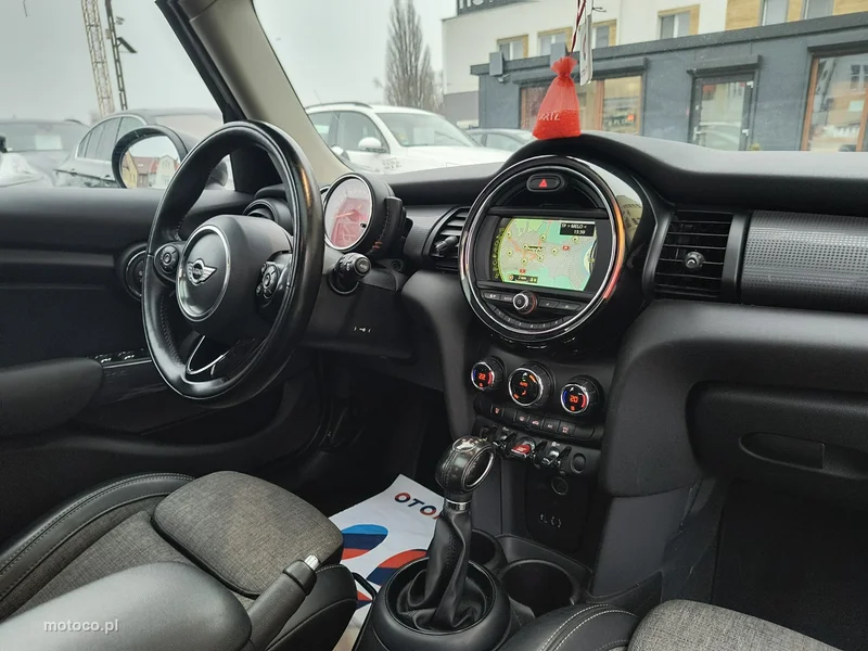 MINI Cooper 18