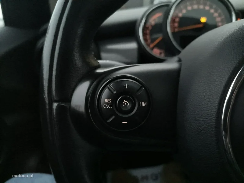MINI Cooper 21