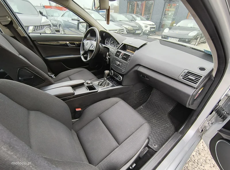 Mercedes-Benz Klasa C W204 C 180 16